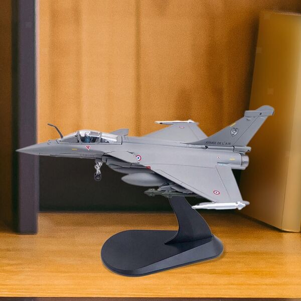 1:100 French Air Force Rafale Fighter Attacker Jet Plane Model Diecast Aircraft