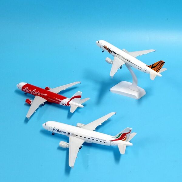 1:205 Quality Alloy Metal Airbus A320 Aircraft Plane Model Airline Collection