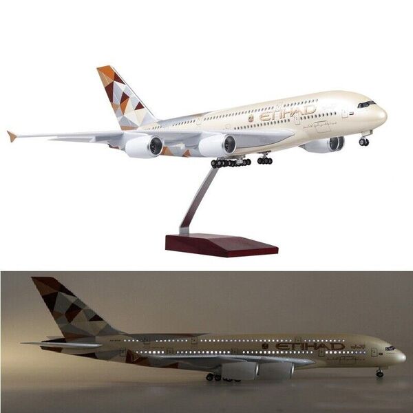 1:160 Etihad Airways A380 Plane Model / LED Light &amp; Wheel Aircraft Model 45cm