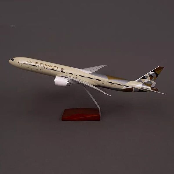 1:157 ETIHAD Airways Boeing 777 Plane Model / LED Light &amp; Wheel Aircraft Model