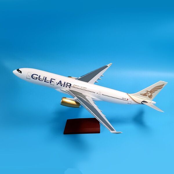 1:130 Bahrain Gulf Air A330 Plane Model Airbus Resin Aircraft  Model 48cm