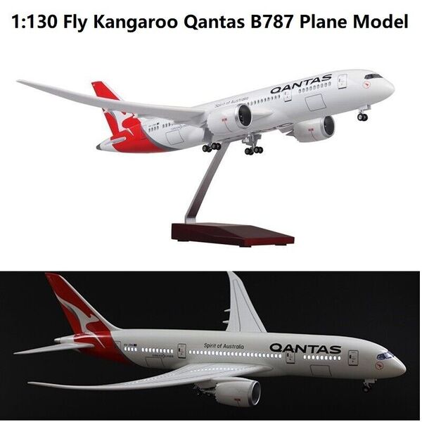 1:130 Qantas B787 Plane Model / LED Light Wheel Boeing Dreamliner Plane Model