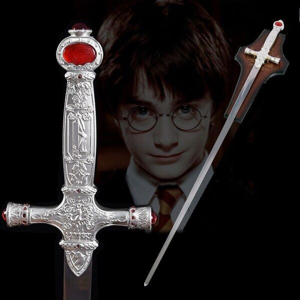 32&#39;&#39; Harry Potter Godric Wizzard Gryffindor Fantasy Sword &amp; Wall Plaque Collect